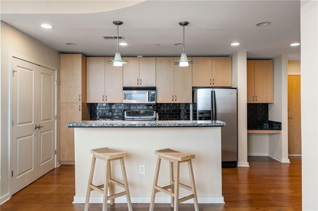860 Peachtree Street NE Unit 1917