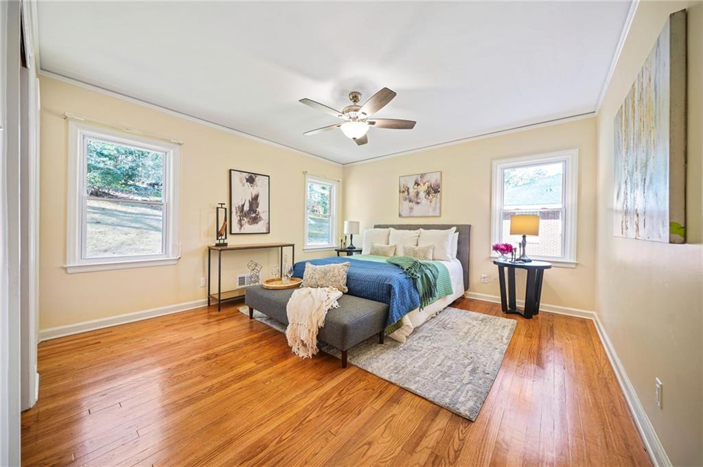 719 Lynn Valley Road SW