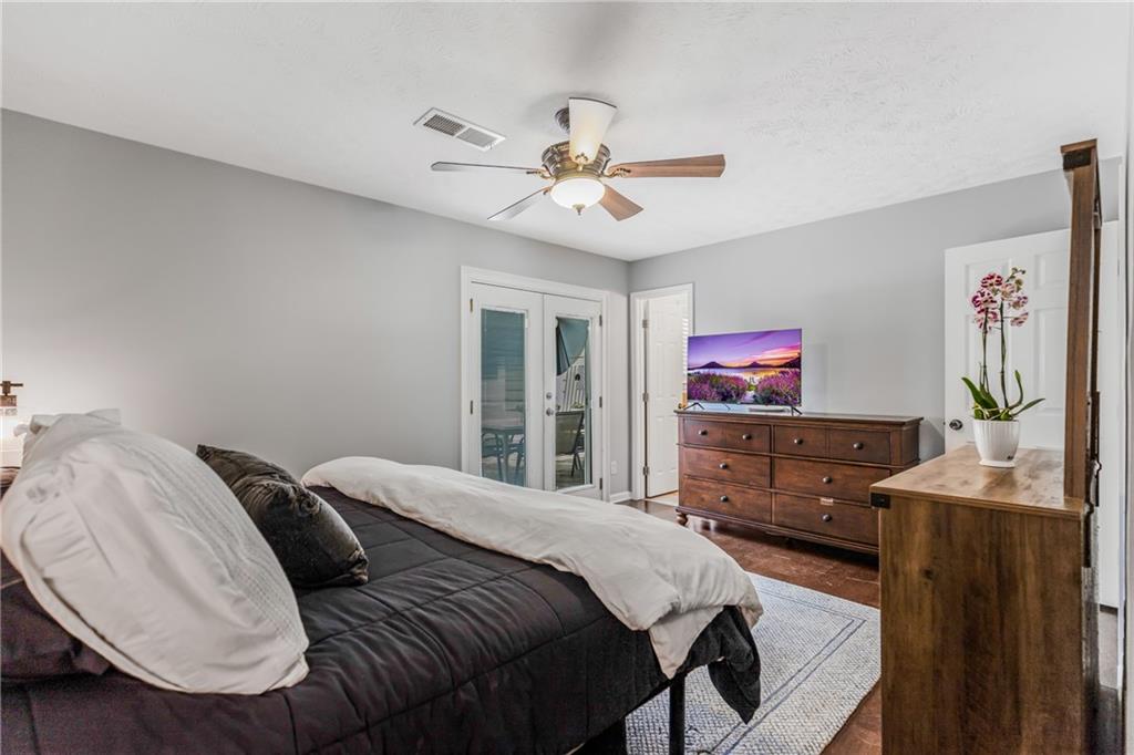 620 Clearbrook Court