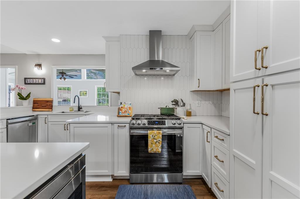 620 Clearbrook Court
