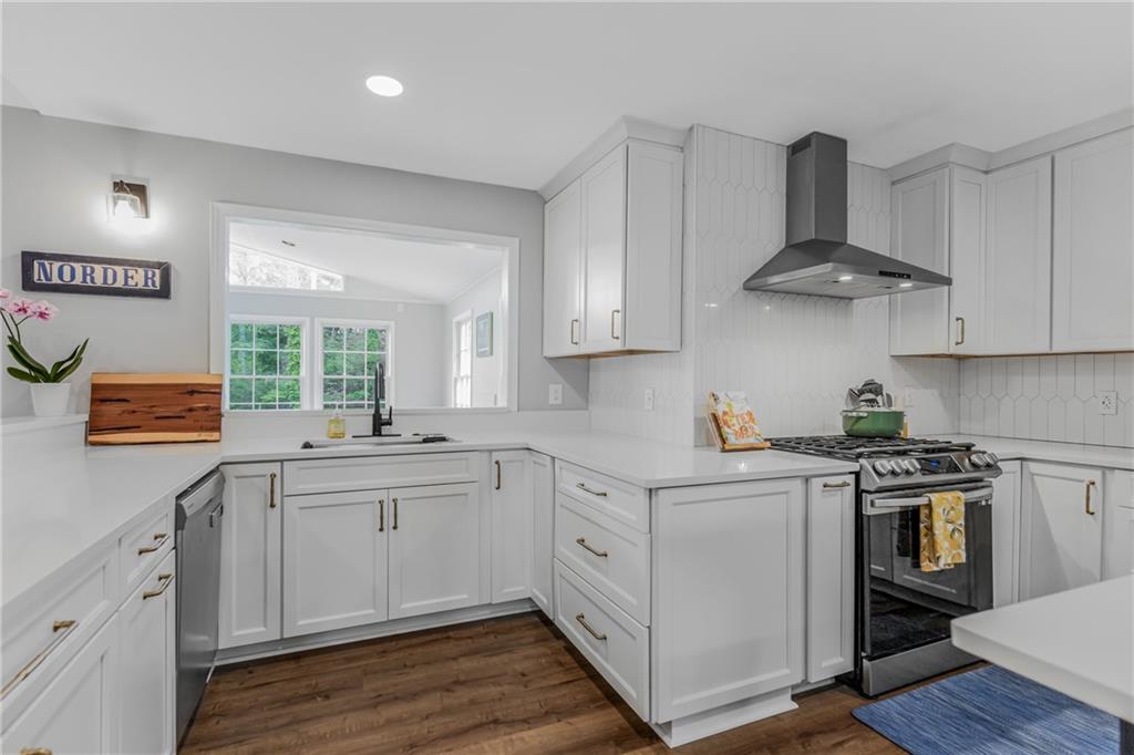 620 Clearbrook Court