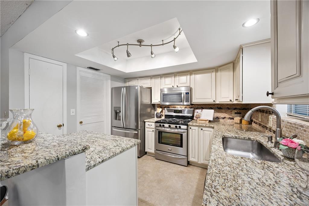 42 Rumson Court SE