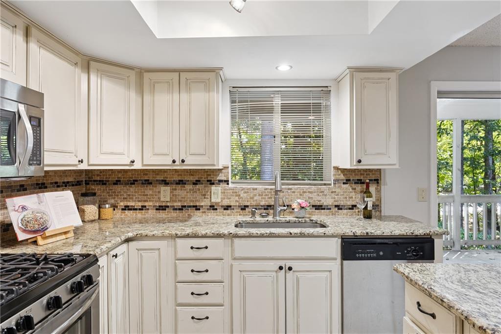 42 Rumson Court SE