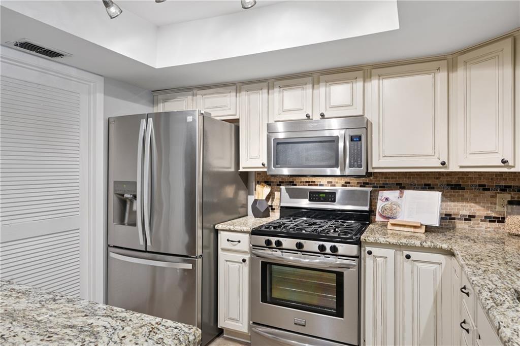 42 Rumson Court SE