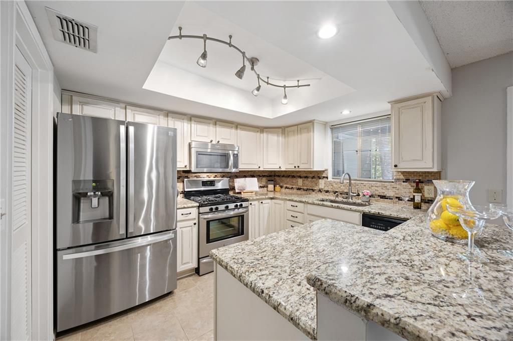 42 Rumson Court SE