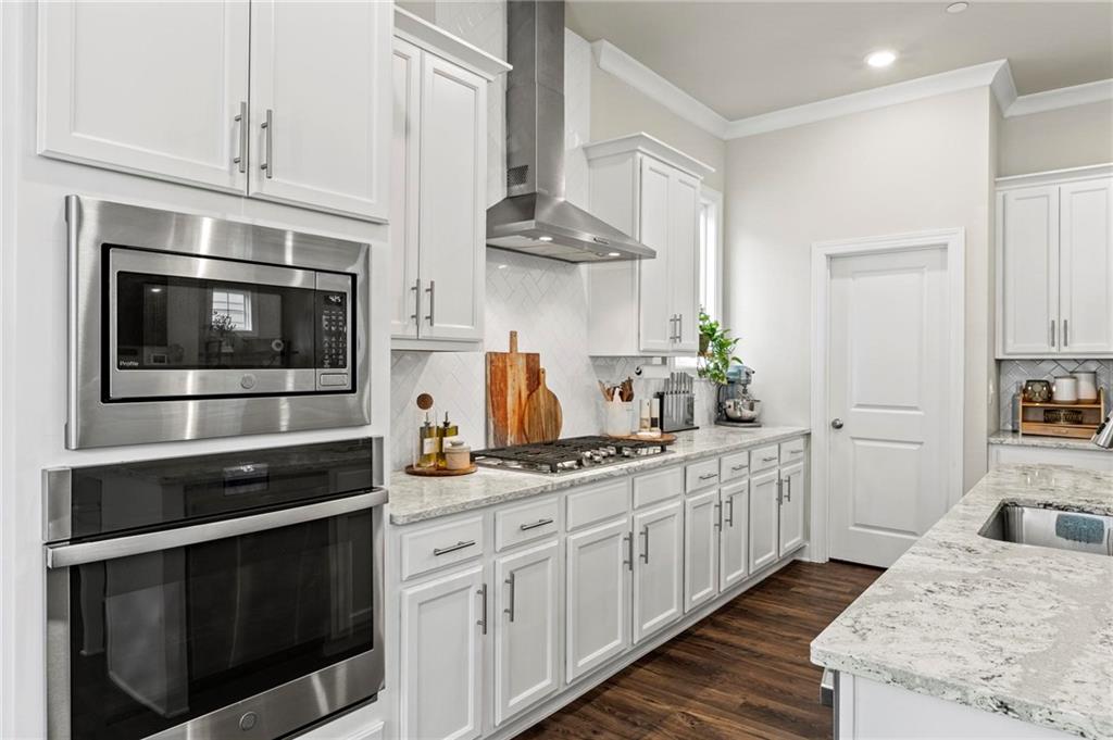 558 Onyx Landing