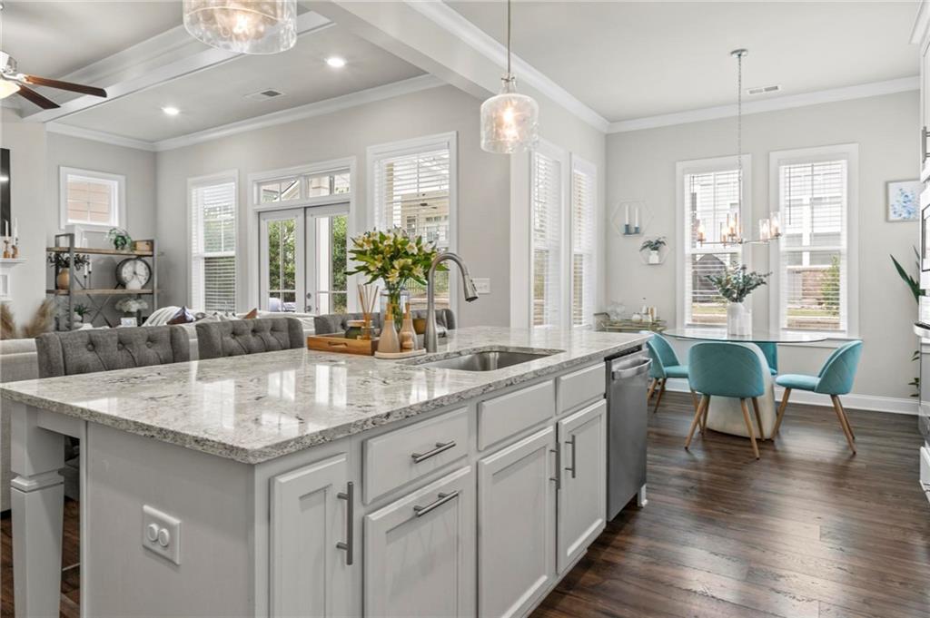 558 Onyx Landing