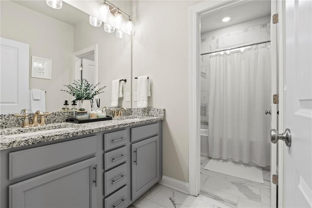 558 Onyx Landing