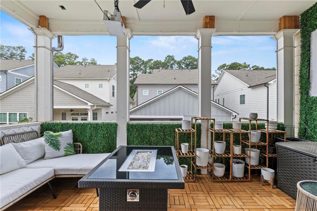 558 Onyx Landing