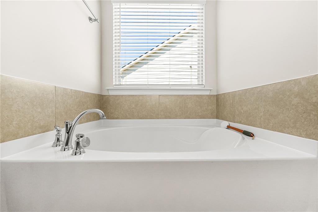 4179 Cedar Commons Way