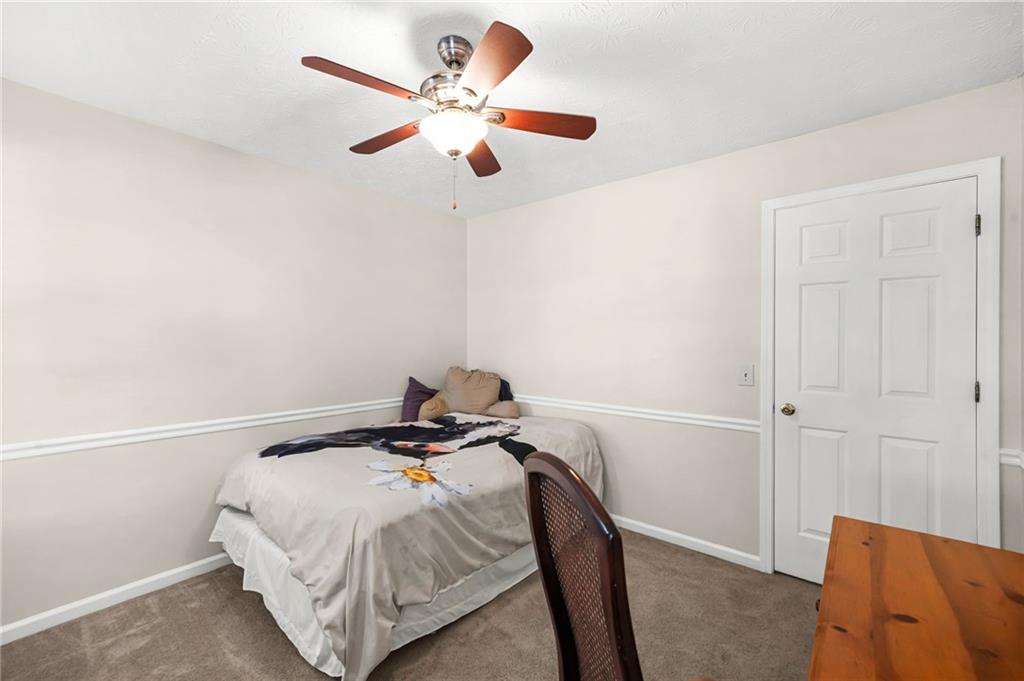 825 Meadowsong Circle