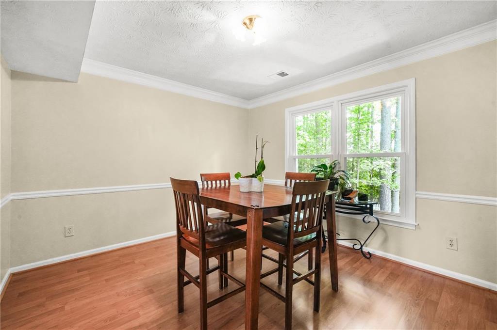825 Meadowsong Circle
