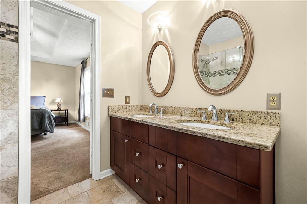 825 Meadowsong Circle