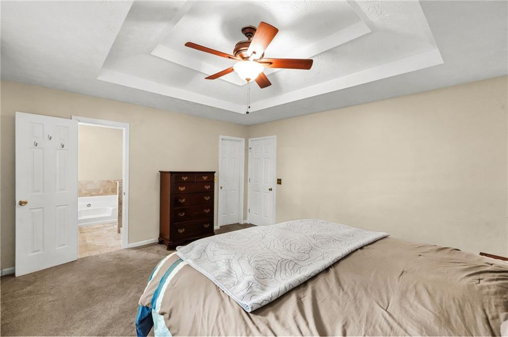825 Meadowsong Circle