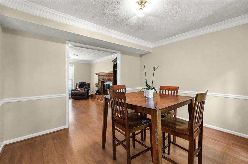 825 Meadowsong Circle