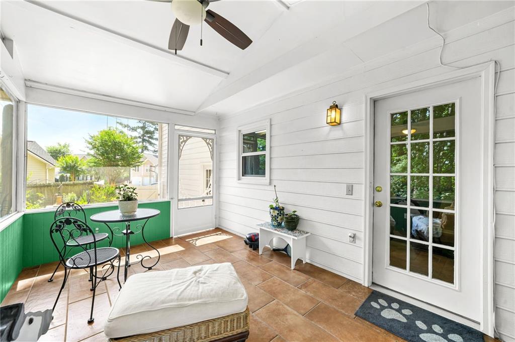 825 Meadowsong Circle