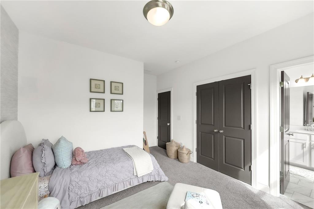 843 Angora Alley