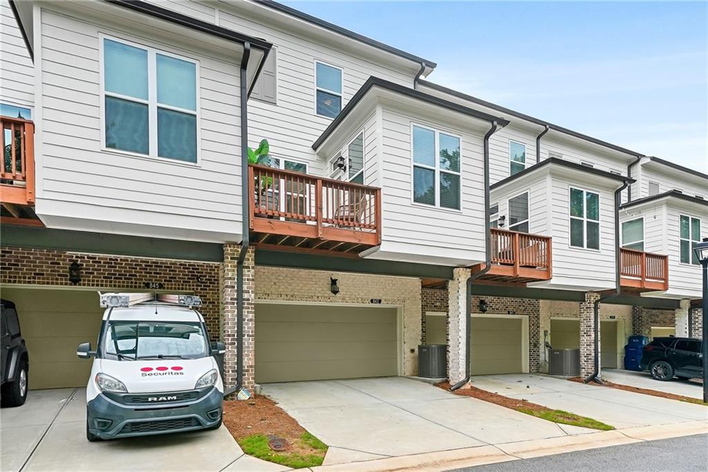 843 Angora Alley