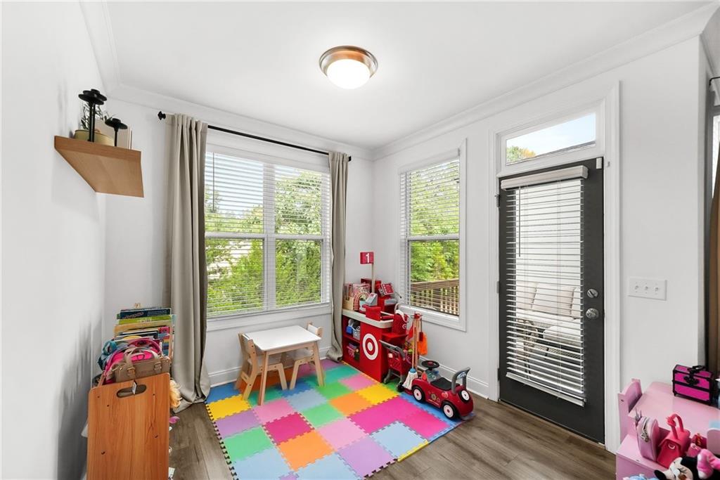 843 Angora Alley