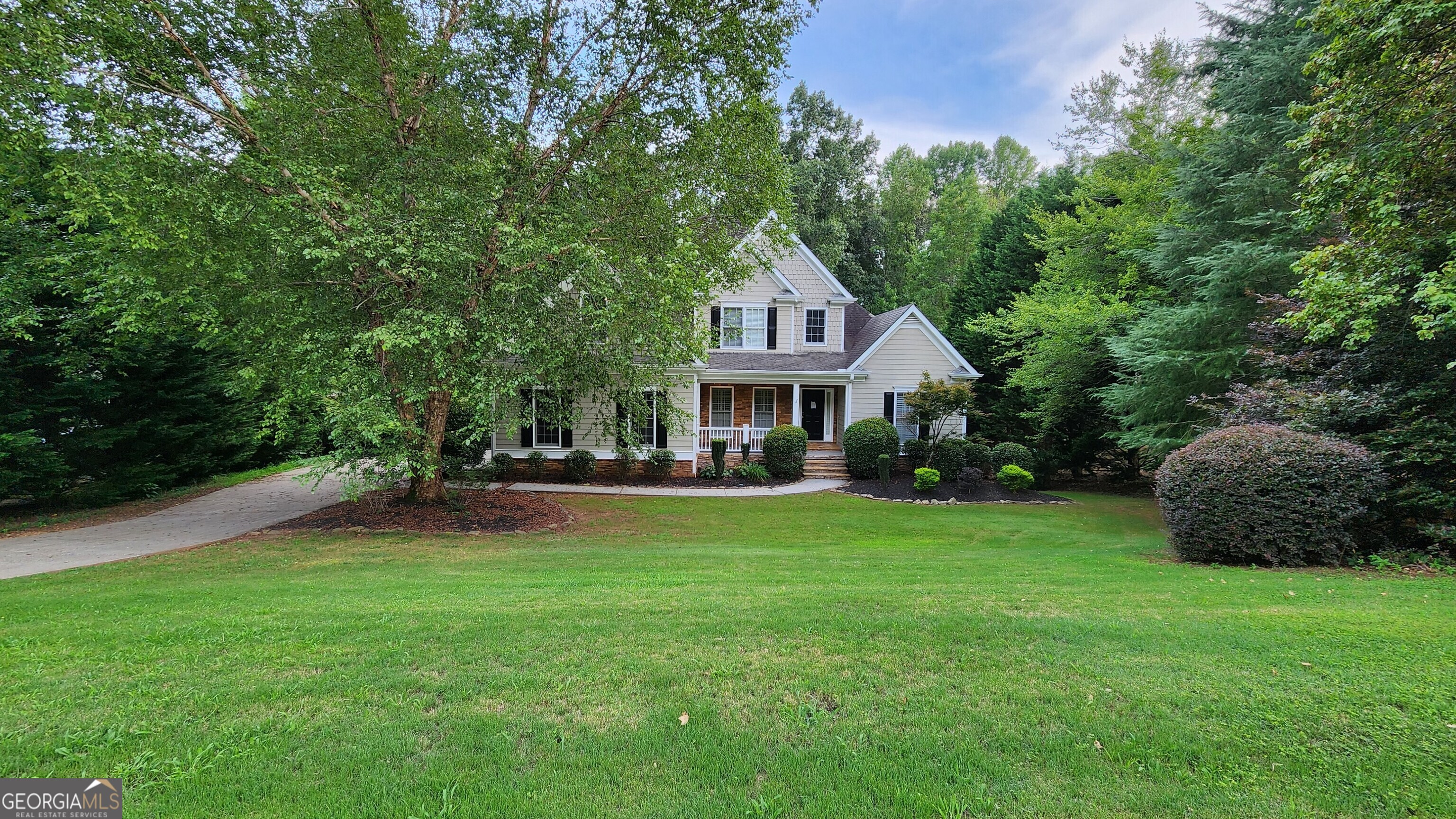 909 Pin Oak Place