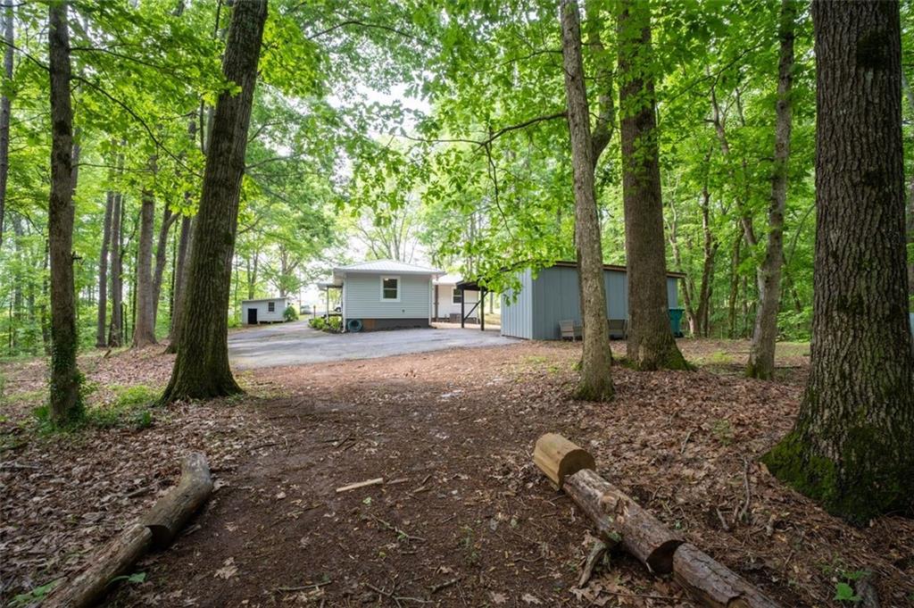 2640 Land Road