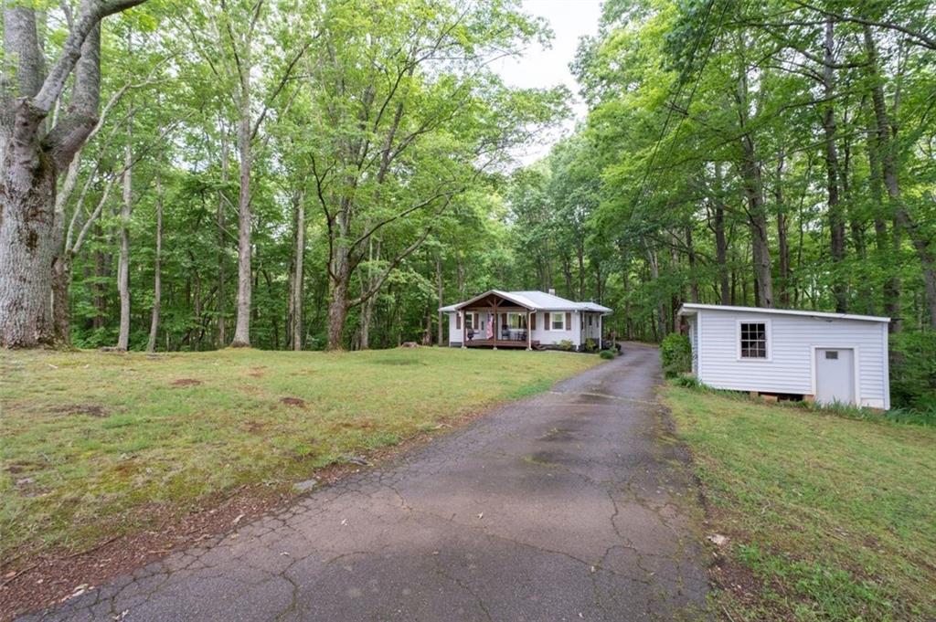 2640 Land Road