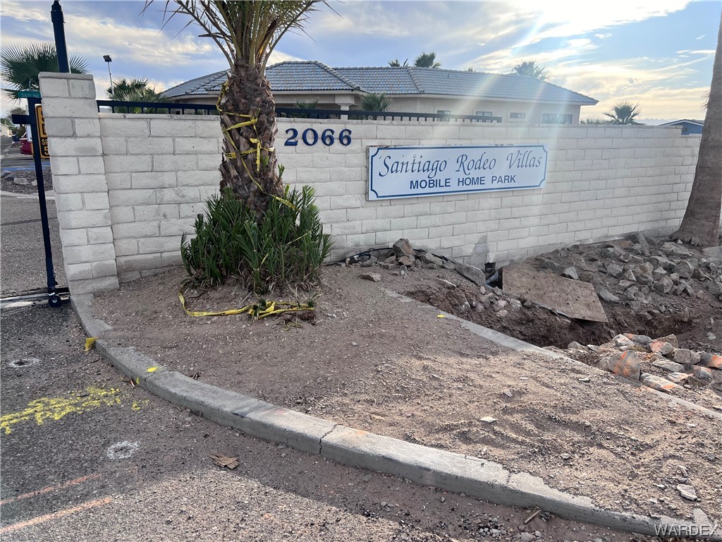 2066 E El Rodeo 43