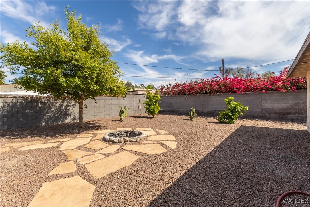1456 Summit Circle
