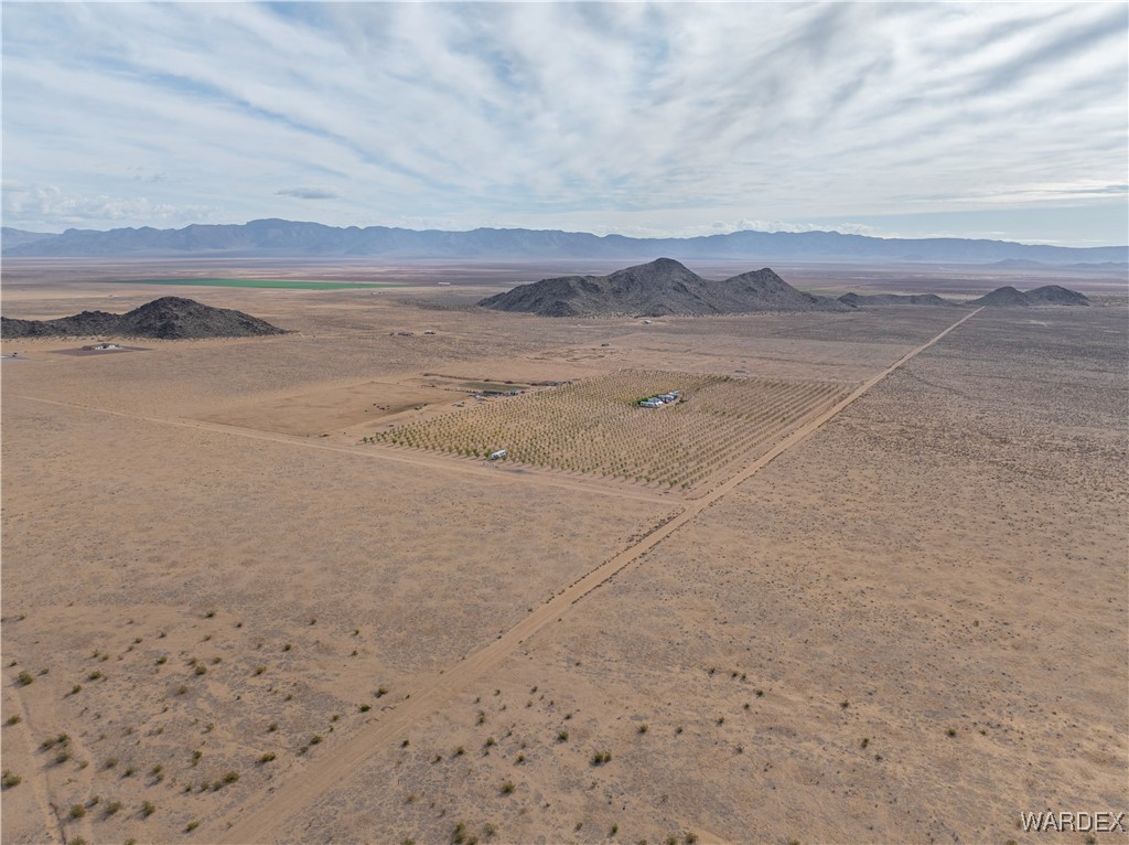 00 E Mountain Meadow