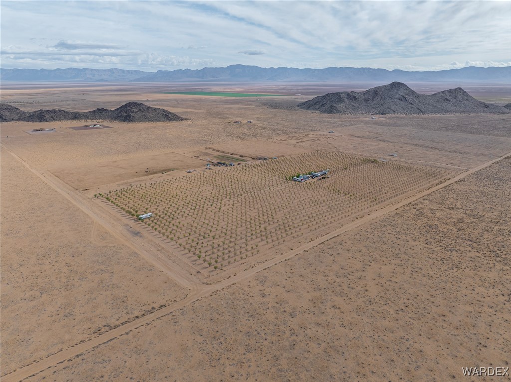 00 E Mountain Meadow