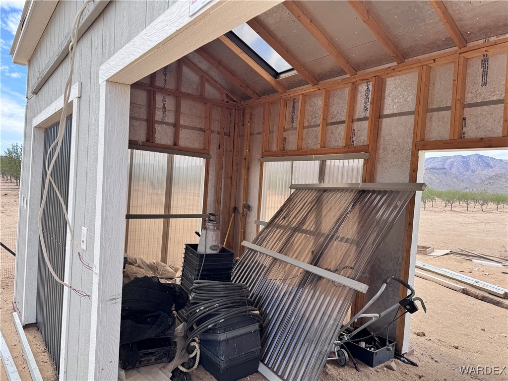 00 E Mountain Meadow