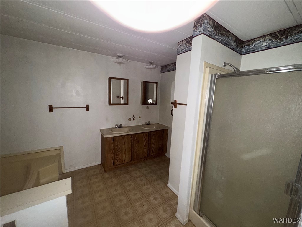 9000 N Vock Canyon Lane