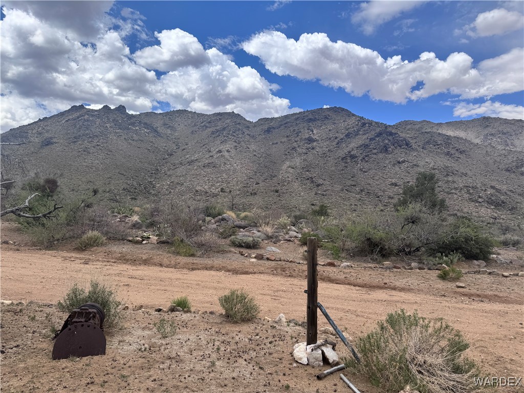 9000 N Vock Canyon Lane