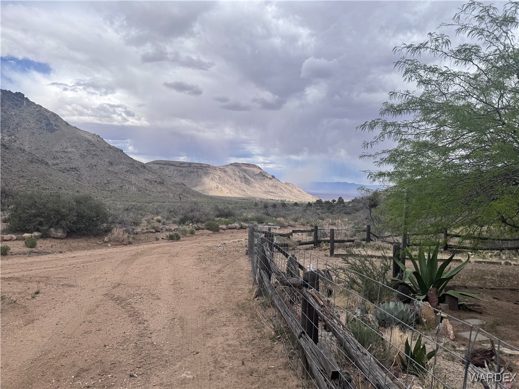 9000 N Vock Canyon Lane