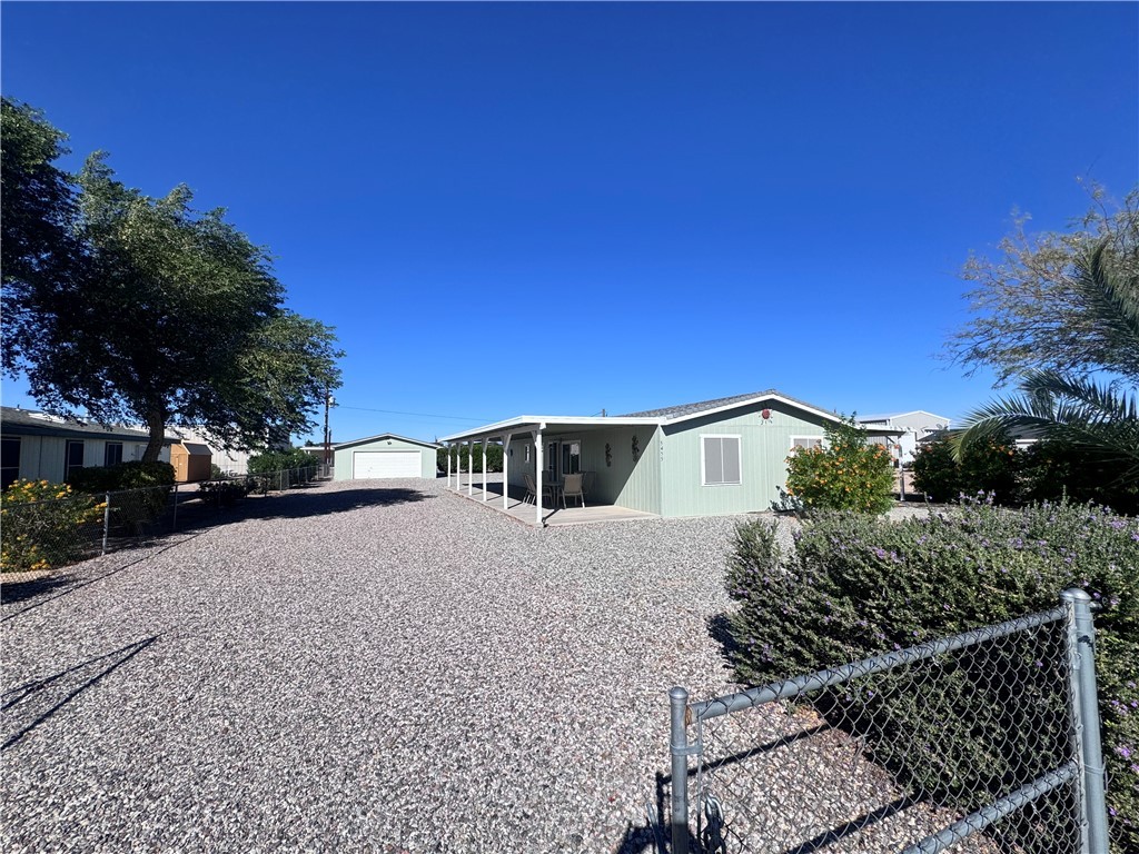 5455 E Coconino Drive