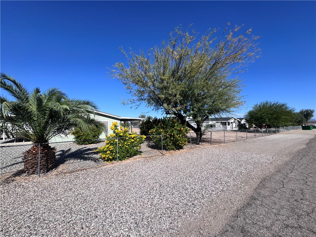 5455 E Coconino Drive