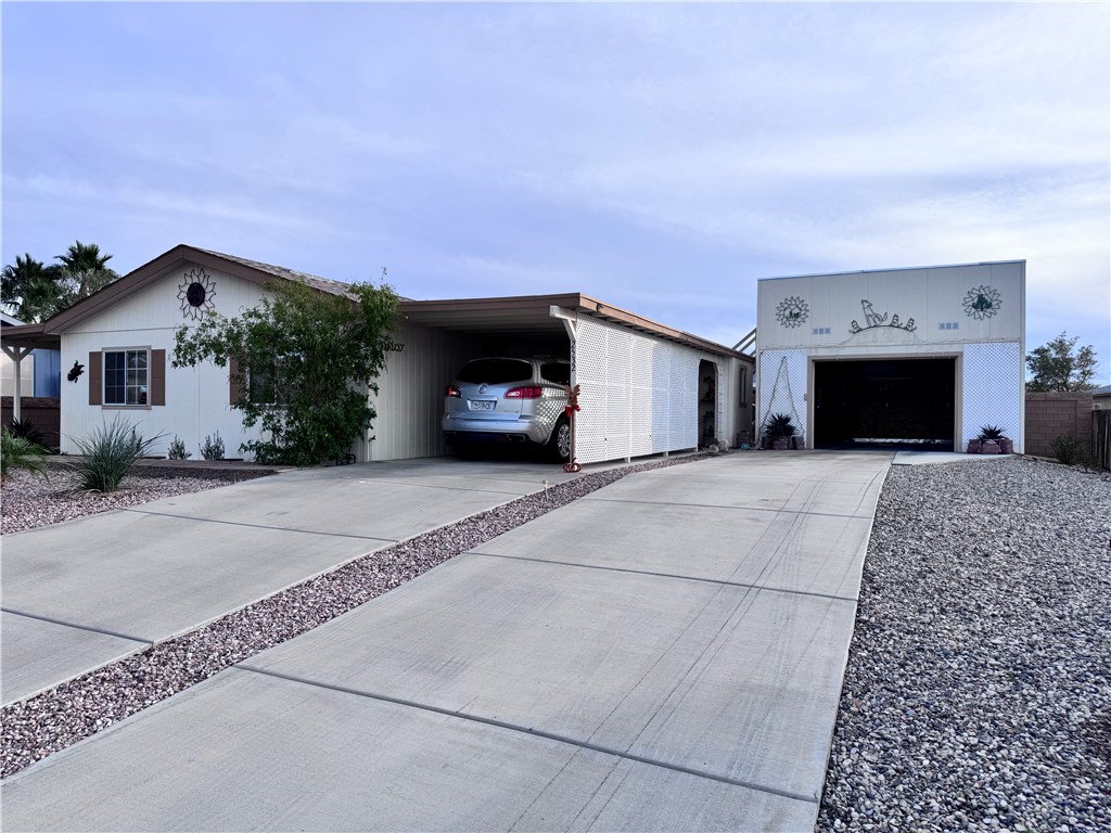 2532 E Morgan Road