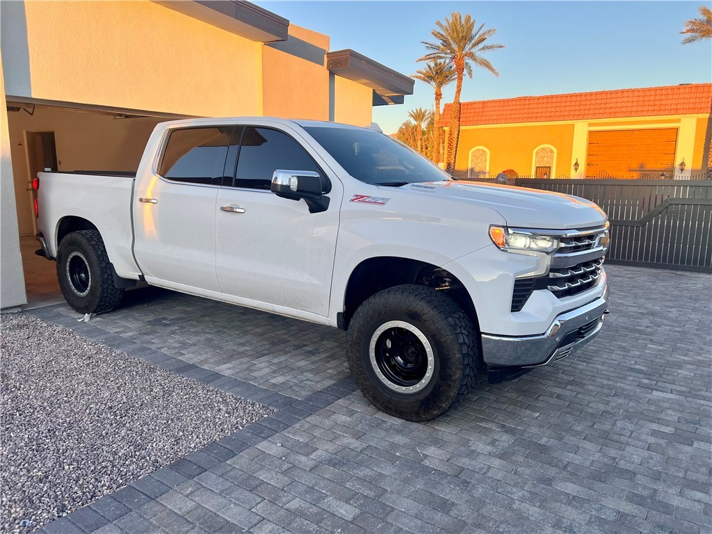 370 Riverfront Drive 1