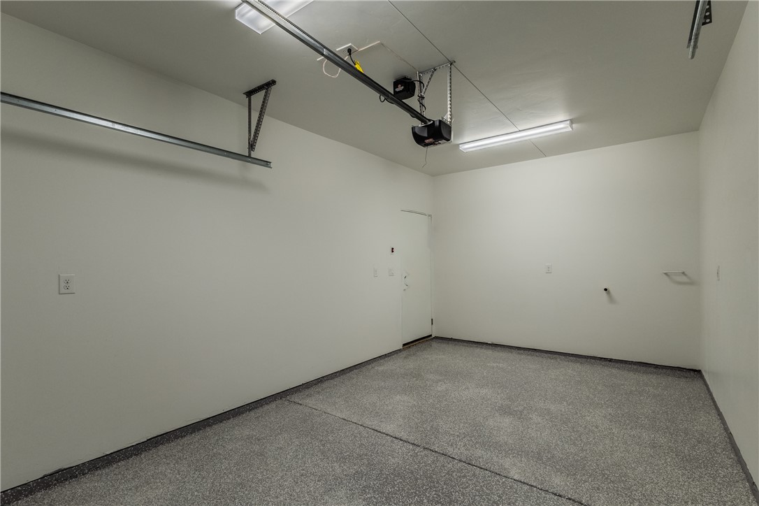 370 Riverfront Drive 3