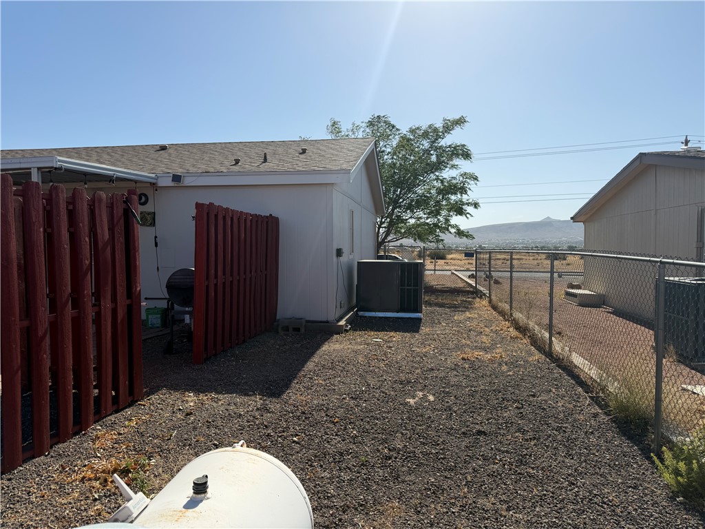 3616 N Rainbow Drive