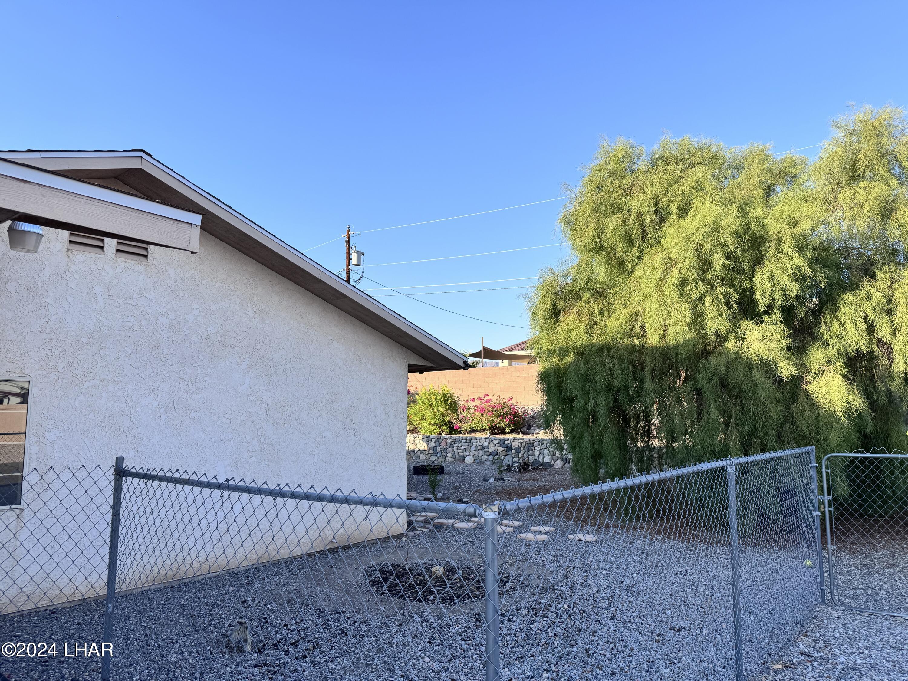 1136 Mcculloch Blvd S
