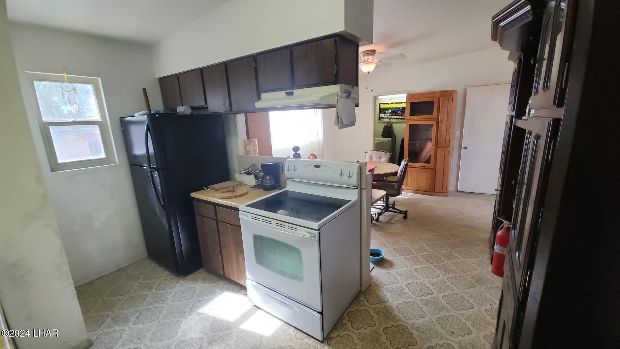 112 Sunray Dr