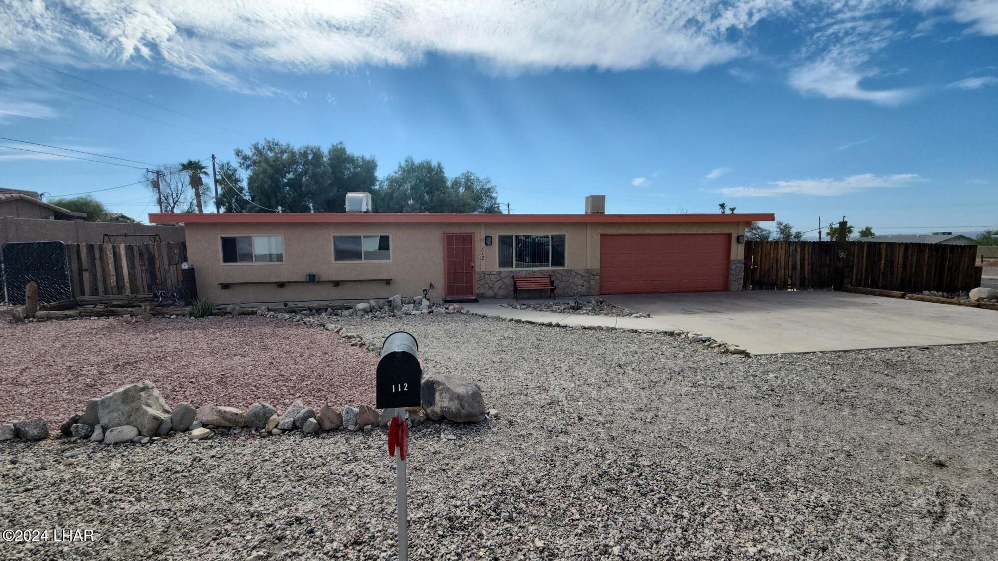 112 Sunray Dr