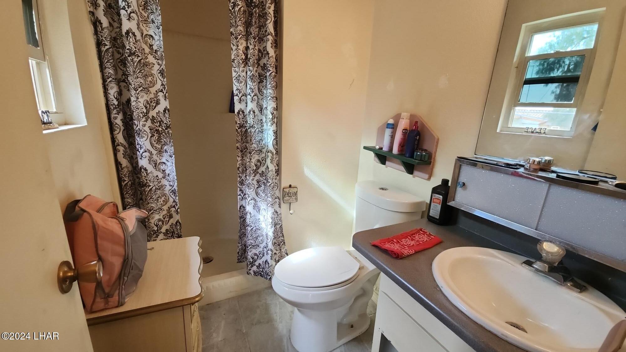 112 Sunray Dr