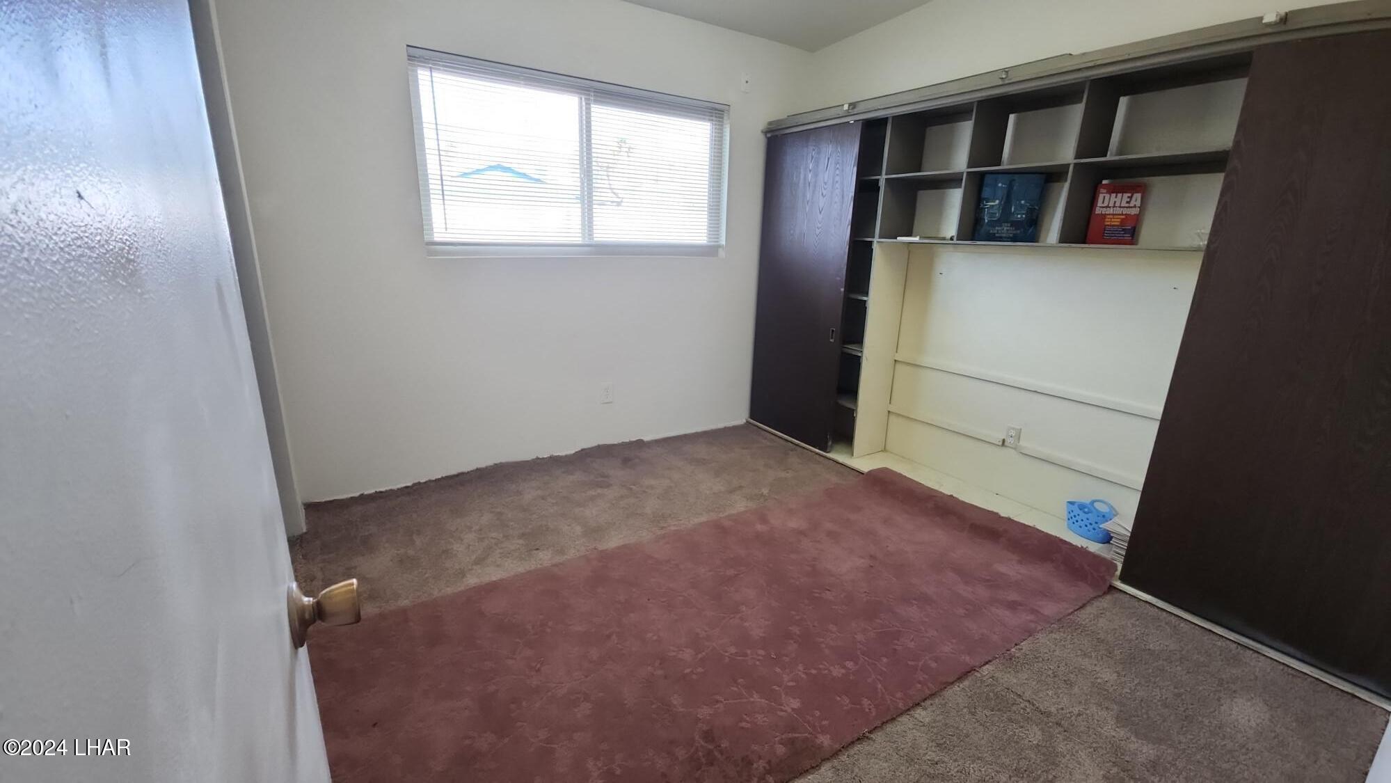 112 Sunray Dr