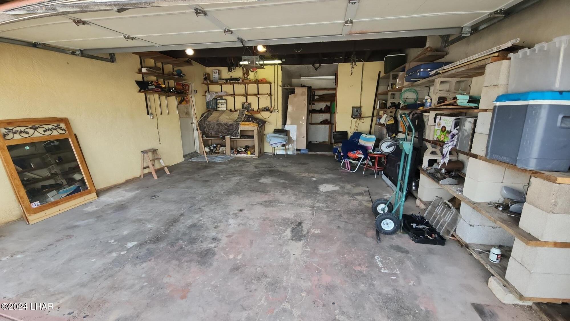 112 Sunray Dr