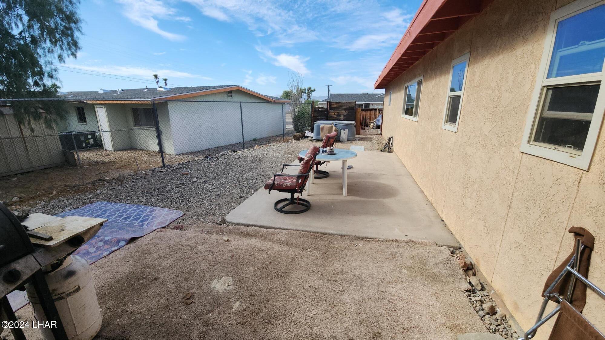 112 Sunray Dr