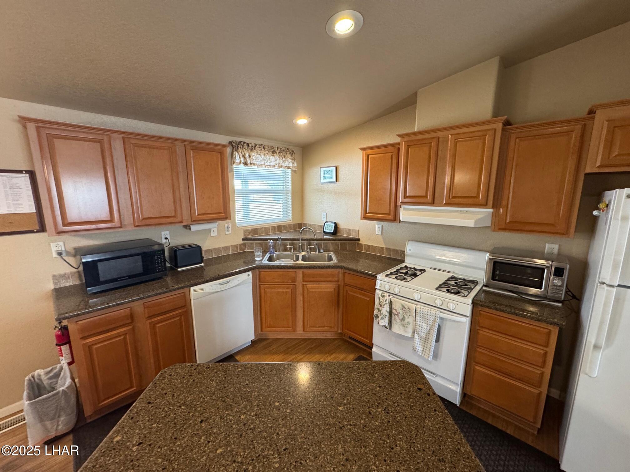42987 Umatilla Dr
