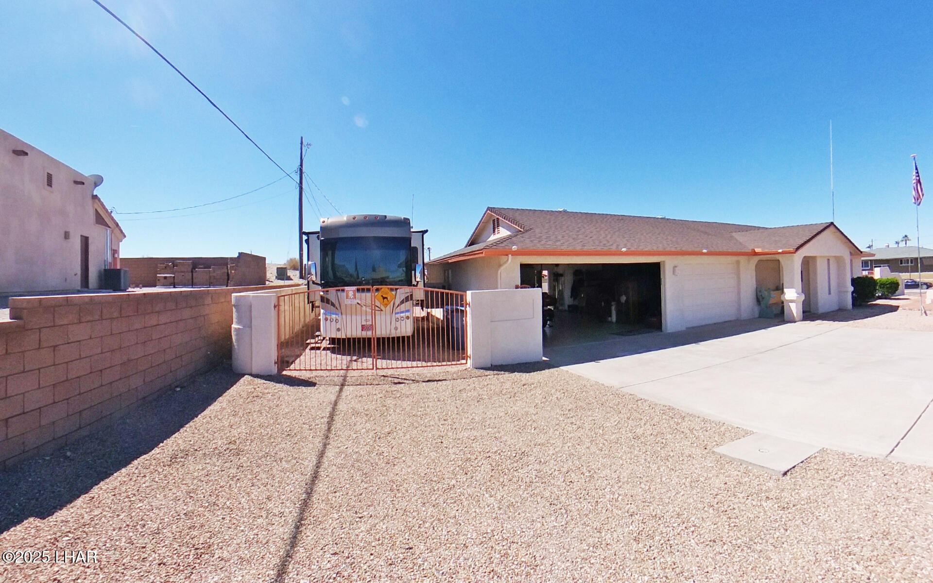2200 Clarke Dr