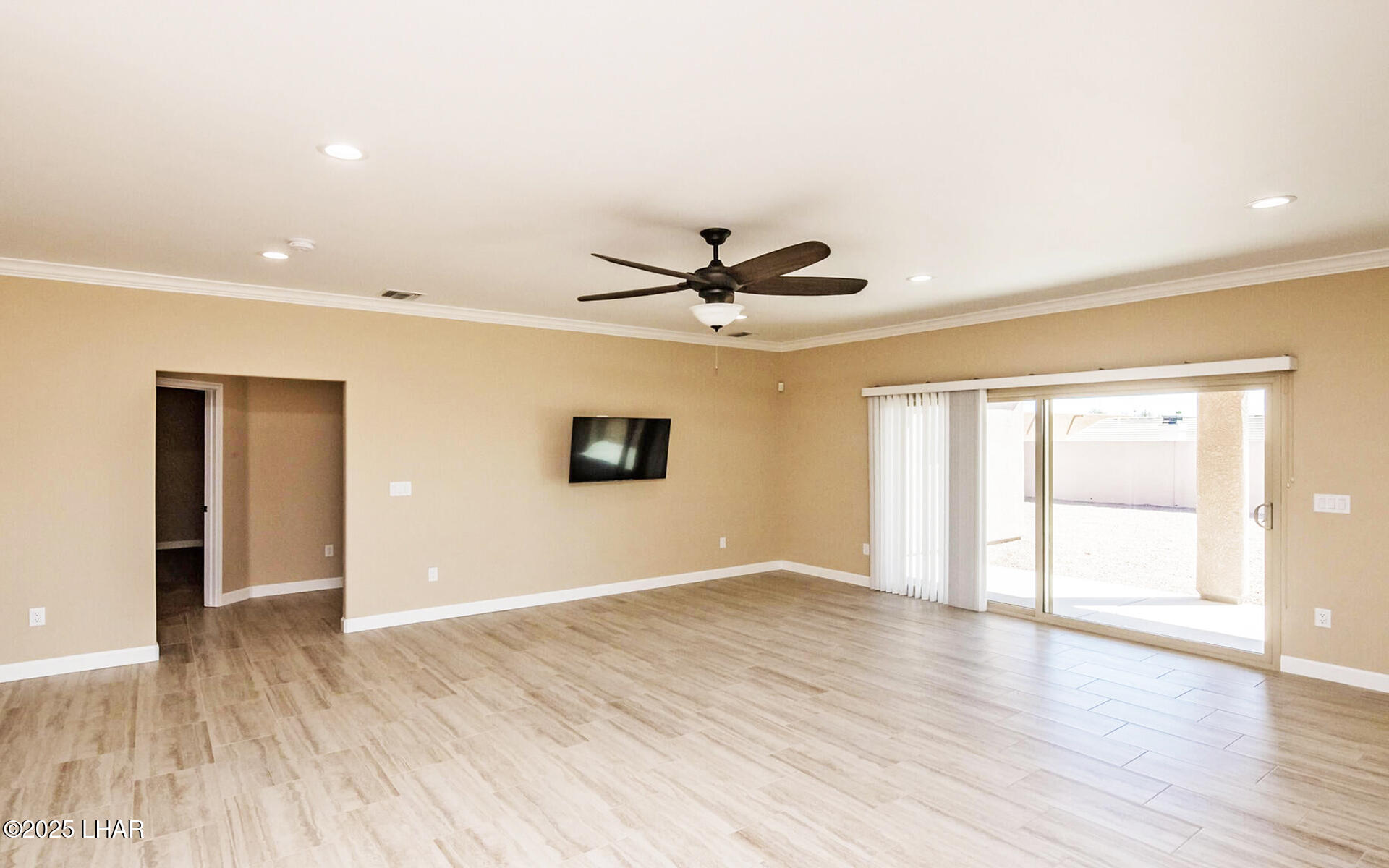 3266 Newport Dr